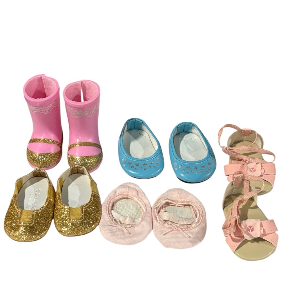 American Girl Doll 6 Pair Of Shoes & Purse